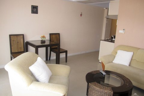 Condominio de 1 dormitorio en Jomtien Beach, Pattaya, Tailandia № 242650 - foto 3