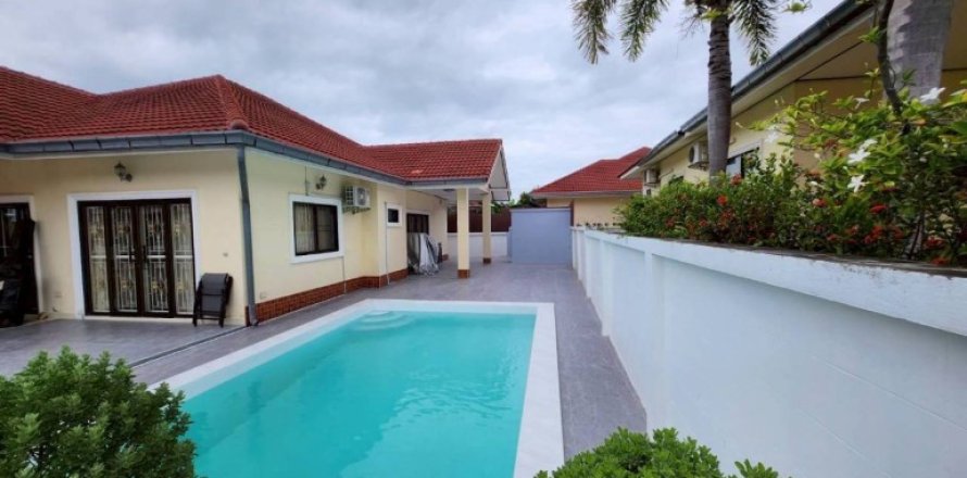Casa de 3 dormitorios en Pattaya, Tailandia № 155278