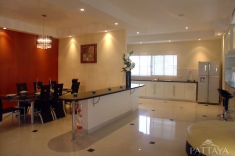Haus in Pattaya, Thailand 3 Schlafzimmer № 243251 - Foto 20