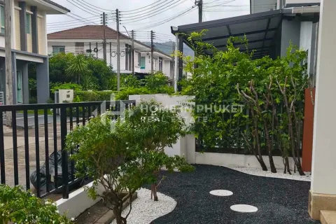 House in Phuket, Thailand 3 bedrooms № 254869 - photo 2
