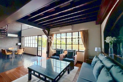 Condominio de 3 dormitorios en Pattaya, Tailandia № 250218