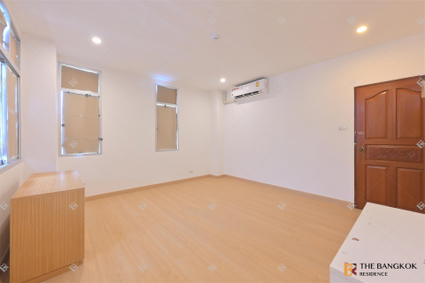 Eigentumswohnung in Bangkok, Thailand, 2 Schlafzimmer  № 234067 - Foto 8