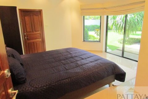 Casa de 3 dormitorios en Jomtien Beach, Pattaya, Tailandia № 243144 - foto 19