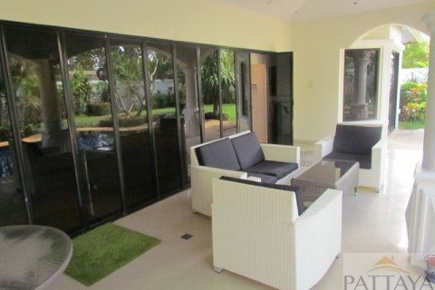 Casa de 3 dormitorios en Jomtien Beach, Pattaya, Tailandia № 243144 - foto 6