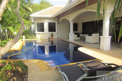 Casa de 3 dormitorios en Jomtien Beach, Pattaya, Tailandia № 243144 - foto 4