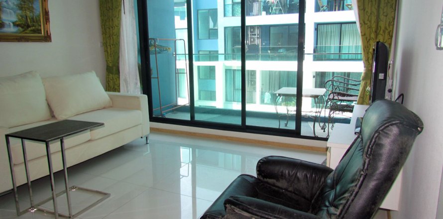 Condominio de 1 dormitorio en Jomtien Beach, Pattaya, Tailandia № 242326