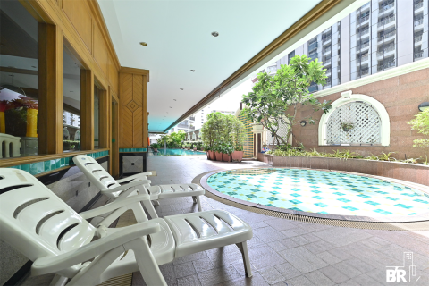 Condo in Bangkok, Thailand, 3 bedrooms № 194575