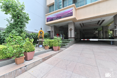 Condominio de 3 dormitorios en Bangkok, Tailandia № 194575 - foto 10
