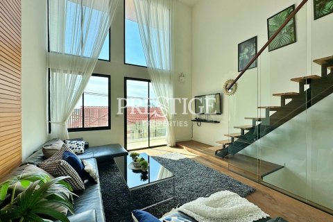 Casa de 4 dormitorios en Pattaya, Tailandia № 250627