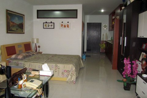 สตูดิโอในคอนโดมิเนียมในจอมเทียน, พัทยา, ประเทศไทย № 242969 - รูปถ่าย 2