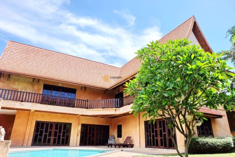 Estudio en Pattaya, Tailandia № 243589