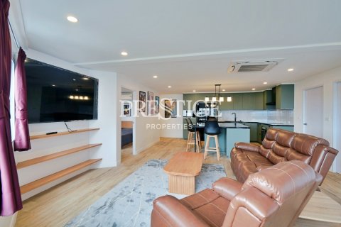 Condo in Pattaya, Thailand, 3 bedrooms № 250294