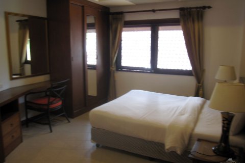 Casa de 3 dormitorios en Jomtien Beach, Pattaya, Tailandia № 243323 - foto 24