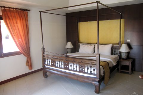 Casa de 3 dormitorios en Jomtien Beach, Pattaya, Tailandia № 243323 - foto 26