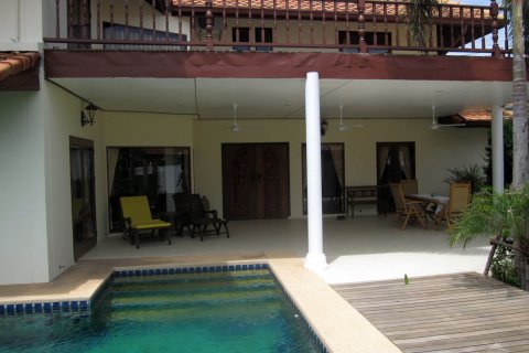 Casa de 3 dormitorios en Jomtien Beach, Pattaya, Tailandia № 243323 - foto 5