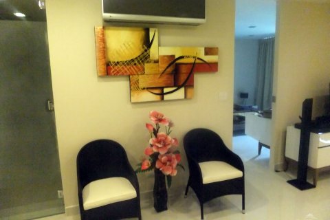 Condominio de 2 dormitorios en Pattaya, Tailandia № 242735 - foto 5