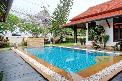 Estudio en Pattaya, Tailandia № 243622 - foto 30