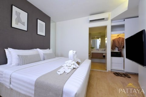 Condo in Pattaya, Thailand, 1 bedroom  № 242466 - photo 3