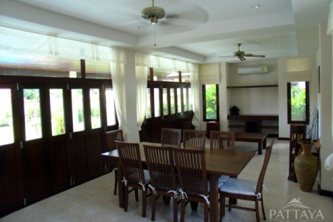 Haus in Pattaya, Thailand 3 Schlafzimmer № 243083 - Foto 6