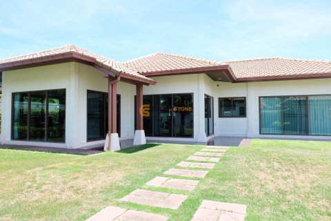 Estudio en Bang Lamung, Tailandia № 243500 - foto 7