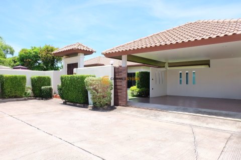 Estudio en Bang Lamung, Tailandia № 243500