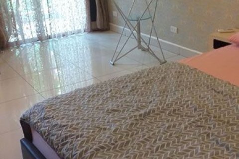 Condominio de 2 dormitorios en Jomtien Beach, Pattaya, Tailandia № 242478 - foto 6