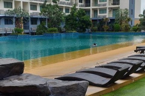 Condominio de 2 dormitorios en Jomtien Beach, Pattaya, Tailandia № 242478 - foto 26