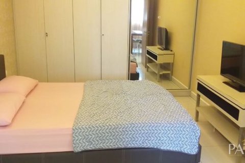Condominio de 2 dormitorios en Jomtien Beach, Pattaya, Tailandia № 242478 - foto 7