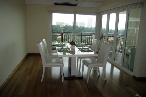 Condominio de 1 dormitorio en Pattaya, Tailandia № 242704 - foto 2