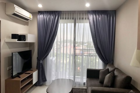 Condo in Pattaya, Thailand, 1 bedroom  № 242372 - photo 2