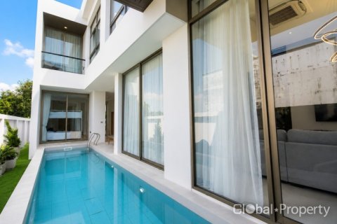 Casa de 3 dormitorios en Pattaya, Tailandia № 241550 - foto 5