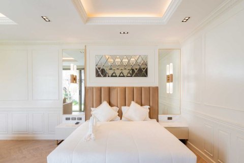 House in Phuket, Thailand 3 bedrooms № 84862 - photo 13