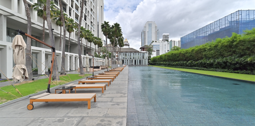 Condo in Bangkok, Thailand, 2 bedrooms  № 202025