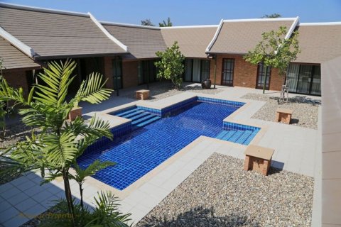 House in Chiang Mai, Thailand 3 bedrooms № 244745