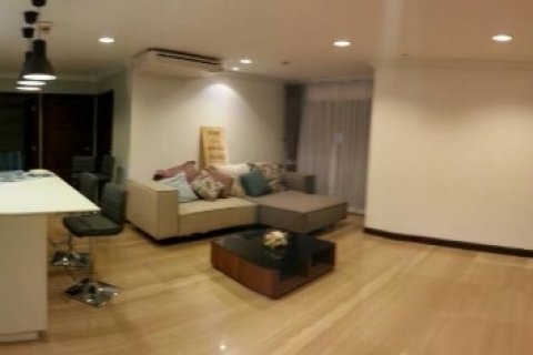 Condominio de 3 dormitorios en Bangkok, Tailandia № 242396 - foto 9