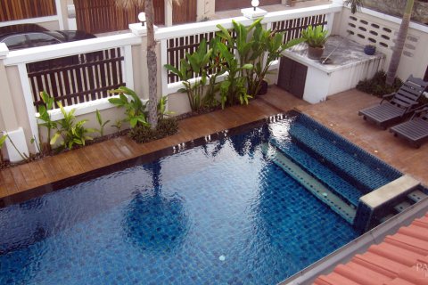Casa de 4 dormitorios en Pattaya, Tailandia № 243287 - foto 27
