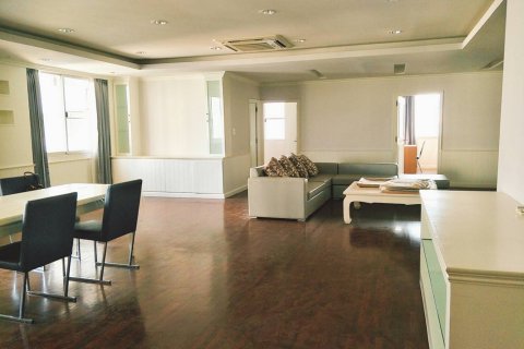 Eigentumswohnung in Watthana, Bangkok, Thailand, 3 Schlafzimmer № 251009 - Foto 11