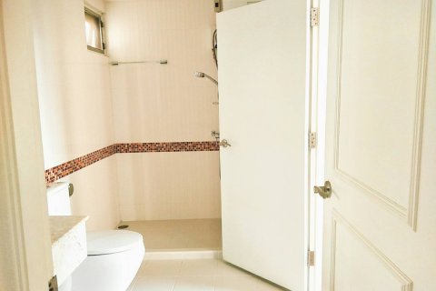 Eigentumswohnung in Watthana, Bangkok, Thailand, 3 Schlafzimmer № 251009 - Foto 13