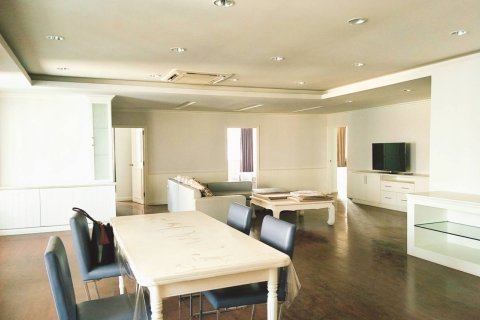 Eigentumswohnung in Watthana, Bangkok, Thailand, 3 Schlafzimmer № 251009 - Foto 10