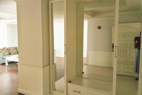 Eigentumswohnung in Watthana, Bangkok, Thailand, 3 Schlafzimmer № 251009 - Foto 6