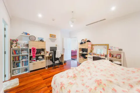 Casa de 5 dormitorios en Bang Tao, Tailandia № 126516 - foto 30