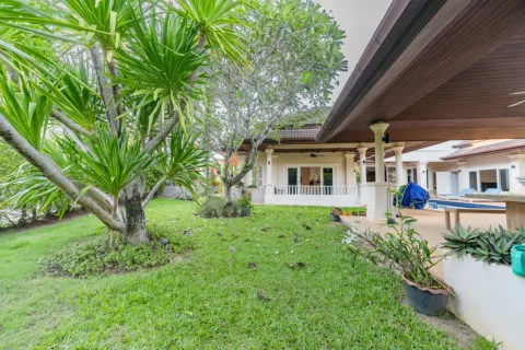 Casa de 5 dormitorios en Bang Tao, Tailandia № 126516 - foto 4
