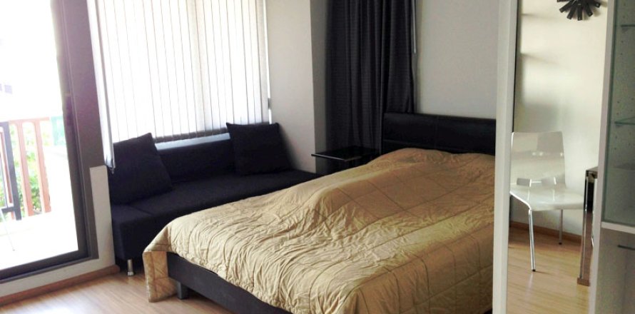 Estudio en el condominio en Pattaya, Tailandia № 242978