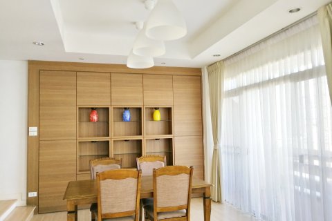 คอนโดมิเนียมในวัฒนา, กรุงเทพฯ, ประเทศไทย, 3 ห้องนอน № 244883