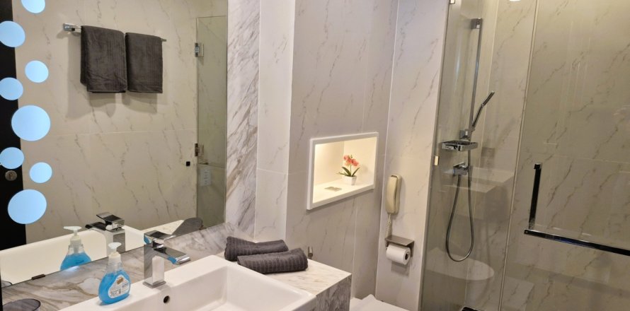 Apartamento de 1 dormitorio en Pattaya, Tailandia № 241696