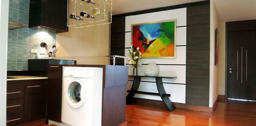 Condominio de 2 dormitorios en Pattaya, Tailandia № 242518