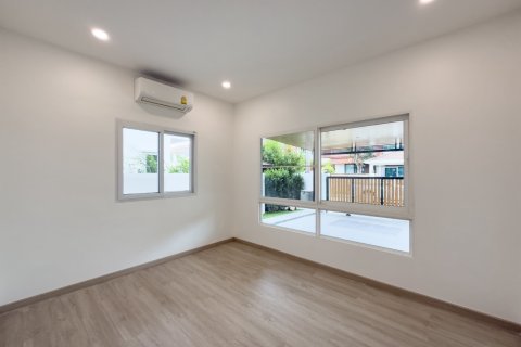 Villa in Pattaya, Thailand 4 bedrooms № 234190 - photo 10