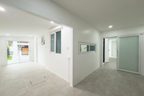 Villa in Pattaya, Thailand 4 bedrooms № 234190 - photo 16