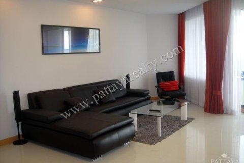 Condominio de 2 dormitorios en Pattaya, Tailandia № 242641 - foto 2