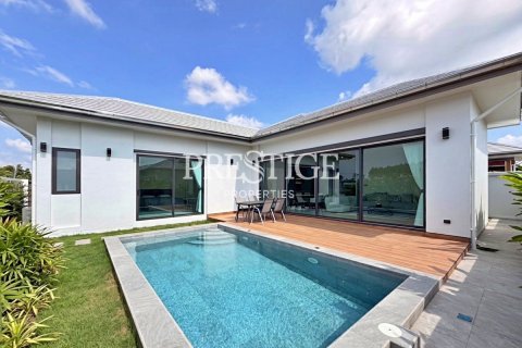 House in Pattaya, Thailand 3 bedrooms № 250105